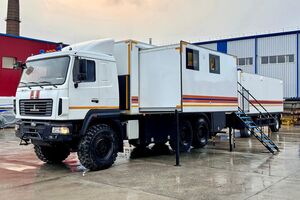 В России появился штабной автомобиль с уникальным кузовом и гидравликой для спасателей