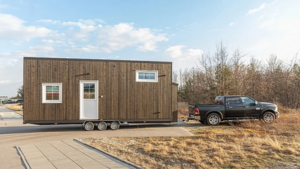 Идеальный дом на колесах Ingrid: компактный размер, яркий дизайн и максимум уюта