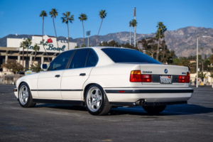 Редкий BMW M5 1991 года не нашел покупателя на аукционе из-за низкой цены