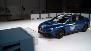 Subaru WRX провалил краш-тест IIHS: неожиданные итоги для седана