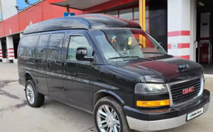 Редкий полноразмерный микроавтобус GMC Savana выставлен на продажу в России