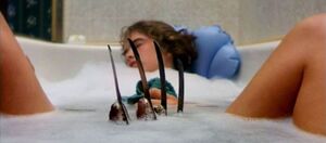 Как создавалась легендарная сцена в ванной из «Кошмара на улице Вязов»