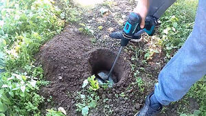 Как сделать садовый бур своими руками