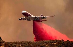 8 самых мощных пожарных самолетов в мире: водяная атака сверху