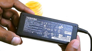 Как разобрать блок питания ноутбука