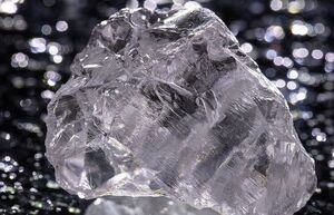 В России был добыт ещё один алмаз-рекордсмен: как он выглядит на фоне прежних достижений