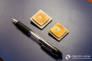 В России разработали оригинальную керамическую 30-граммовую антенну для спутниковых навигаторов