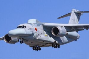 Япония представила свой новый «уродец» – самолет РЭБ EC-2 совершил первый полет