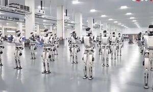 Китайский завод наладил выпуск одного человекоподобного робота каждые полчаса