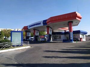 Заправки Узбекистана переходят на безналичный расчет: что ждет водителей?