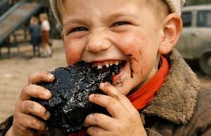 Почему советские дети жевали битум: феномен 70–80‑х годов