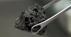 Инженеры поняли, что из лунной пыли получатся отличные стройматериалы (и они на 40% прочнее земных)