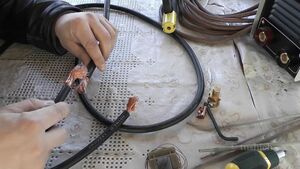 Простое и надежное соединение сварочного кабеля без пайки