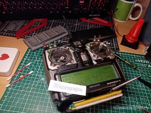 Срочный ремонт тачскрина на передатчике Hitec Aurora 9