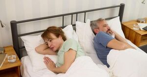 От мужа не гуляла, теперь жалею: история женщины которая 47 лет обижена на мужа
