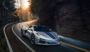 Chevrolet Corvette E-Ray исчезает с рынка: последние экземпляры уже на исходе