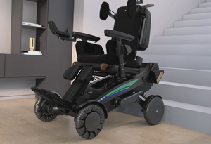 Гусеничный X12 Mobility: электроскутер для лестниц и бездорожья за 2,5 млн рублей