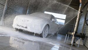 Почему чистый кузов перед дорогой важнее, чем кажется: мнение эксперта