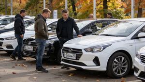 Когда ждать выгодные предложения на новые авто в России - прогноз эксперта