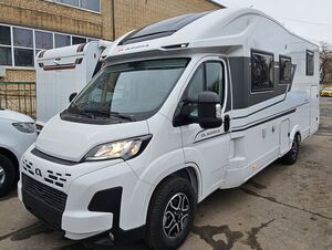 Adria Matrix 670 SL Axess 2024: пять мест, автомат и зимний пакет для дальних поездок