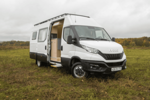 IVECO DAILY с модулем YOUTONG RV: автодом с дизелем 3.0 и АКПП для путешествий