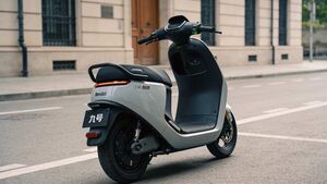 Segway-Ninebot представила серию электроскутеров N с мощными моторами и новыми батареями
