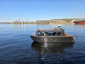 В Мурманске спущен на воду катер проекта 10702 с уникальным полиэтиленовым корпусом