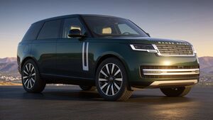 Range Rover Electric: первый электровнедорожник с разгоном до 100 за 4,3 секунды и ценой от 18 млн рублей