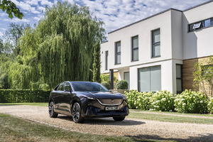 Mazda CX-6e выходит в Британии: цена, запас хода и ключевые особенности