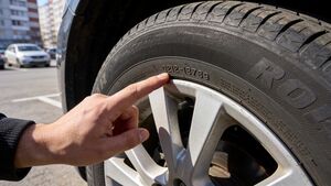 Старые шины становятся угрозой: даже новые комплекты теряют безопасность