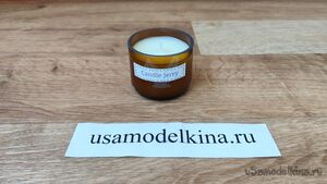 Режем бутылки, обрабатываем сколотый край, делаем свечу