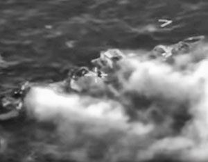 Появилось видео удара Су-30СМ ракетой Х-35 по фрегату у берегов Сирии
