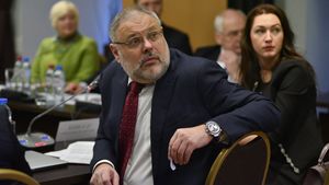 Хазин: Россия и Европа сделают из либеральных элит «терпил».