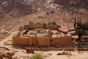 Как монастырь Святой Екатерины получил охранную грамоту от самого Мухаммеда?