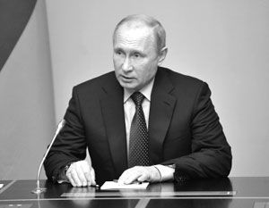 Путин поручил упростить предоставление вида на жительство знающим русский