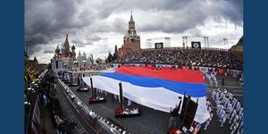 Россия осваивает новые для себя формы патриотизма