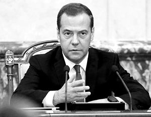 Медведев потребовал разобраться с воровством энергоносителей на Кавказе