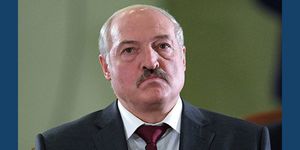 Лукашенко играет с огнем, поддерживая киевскую хунту