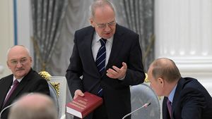 Российскую Конституцию ждут «точечные изменения» 