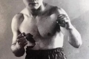 Боксёрские перчатки узника №136954