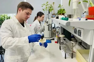 Российские ученые нашли способ замедлить старение моторного масла в 4,5 раза