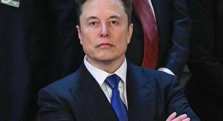 Люди в будущем смогут «загружать» свое сознание в роботов, заявил Маск