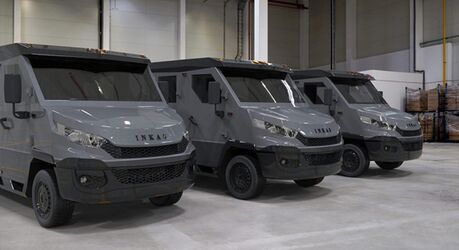 Сейф на колёсах: Из чего сделана инкассаторская машина