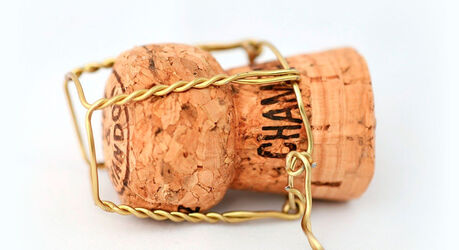 Откуда пошла традиция пить шампанское на Новый год