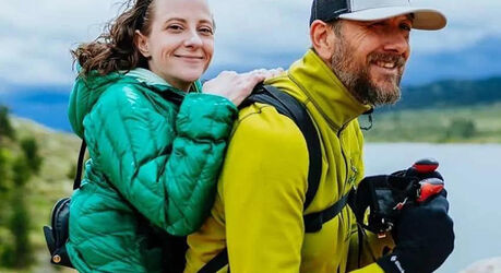 Парализованная девушка и слепой мужчина вместе покоряют горные вершины: Тревор Хан и Мелани Кнехт - «команда мечты»