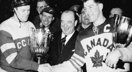 Рекорд «Красной машины», не побитый по сей день: как неизвестные советские хоккеисты удивили весь мир