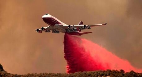 8 самых мощных пожарных самолетов в мире: водяная атака сверху
