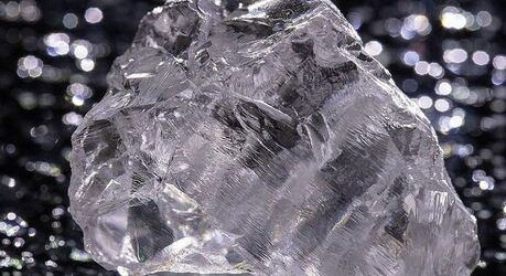 В России был добыт ещё один алмаз-рекордсмен: как он выглядит на фоне прежних достижений