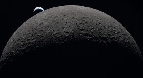 Потрясающие снимки «Артемиды II» показали таинственную обратную сторону Луны