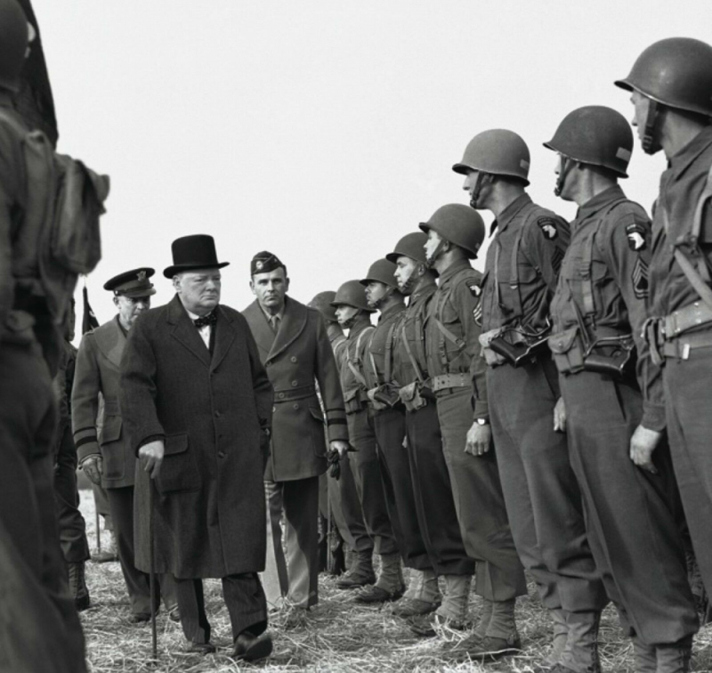 Уинстон Черчилль 1944. Уинстон Черчилль первая мировая. Уинстон Черчилль 2 мировая.